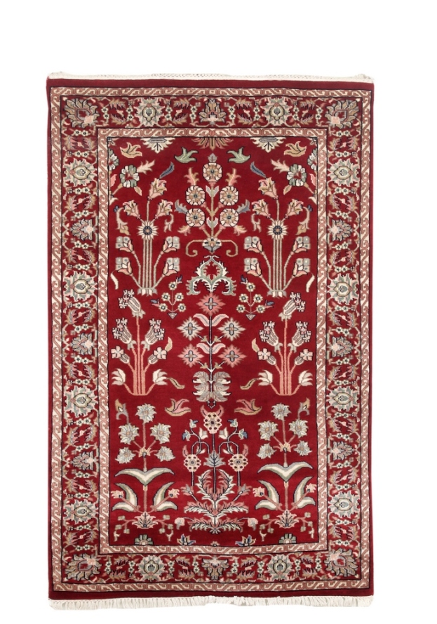 hand knotted area rug